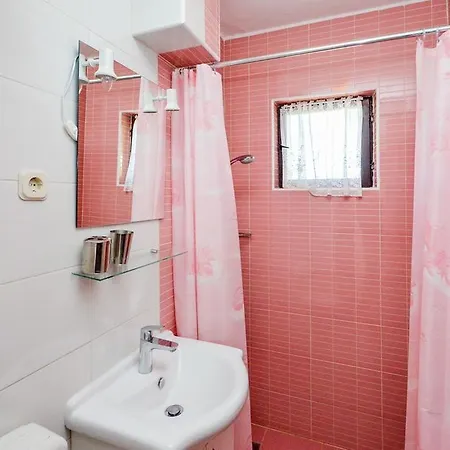 Apartment Milka Tisno