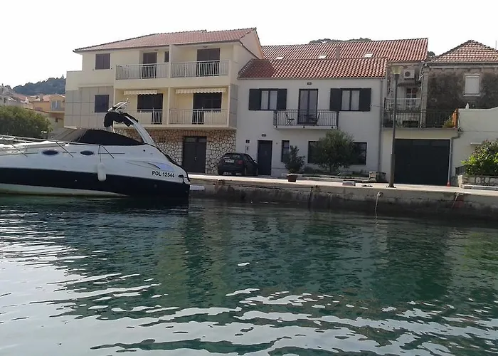 Milka With Sea View Appartement *