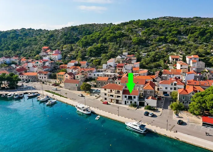 Milka With Sea View Апартаменты *